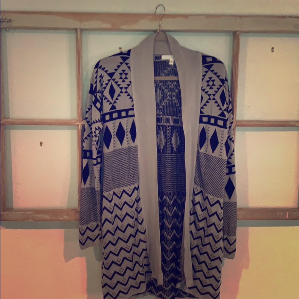 Cute long sleeve cardigan/shrug